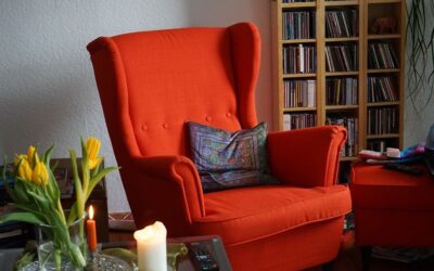 Lounge Room Chat – June